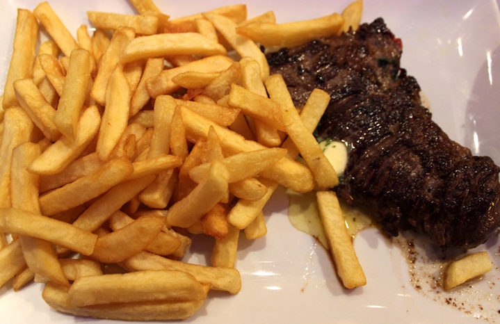 Cafe Kleber Paris steak frites